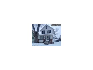 223 S 15th St, Sebring, OH 44672