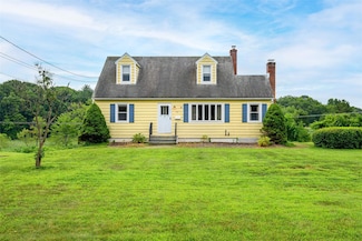 33 Grandview Ave, Pawling, NY 12564