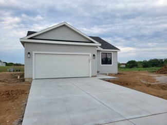 951 Prairie Dr, Tecumseh, NE 68450
