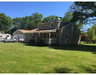 340 Crandall Rd, Tiverton, RI 02878
