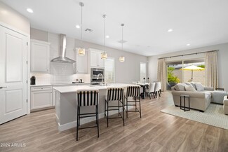 6622 E Villa Rita Dr, Phoenix, AZ 85054