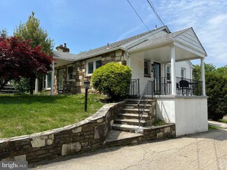 1515 New Hope St, Norristown, PA 19401