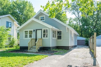 1613 York St, Des Moines, IA 50316