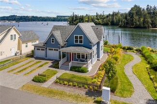 220 Anchor Ln, Port Ludlow, WA 98365