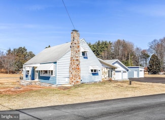 11909 Loop Rd, Fayetteville, PA 17222