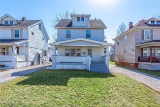 13812 S Parkway Dr, Garfield Heights, OH 44105