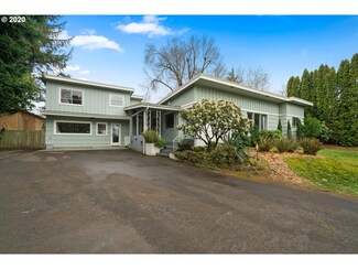 16402 NE Multnomah St, Portland, OR 97230