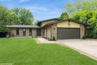 407 Greenfield Rd, Shorewood, IL 60404
