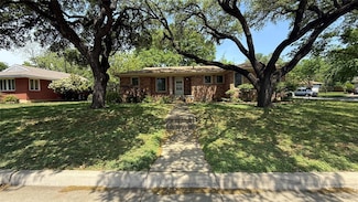 1629 Scenery Hill Rd, Fort Worth, TX 76103
