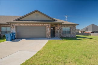 1723 Booker Cir, Pea Ridge, AR 72751