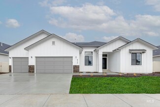 1014 E Perjue Basin Dr, Nampa, ID 83686