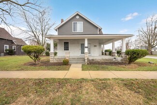402 N 1st St, Goshen, IN 46528