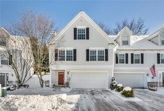 5111 Atterbury Ln Unit O41, Stow, OH 44224