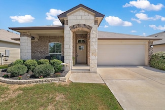 112 Groves Ln, Hutto, TX 78634