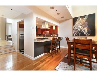 104 Milton St Unit 104, Dedham, MA 02026