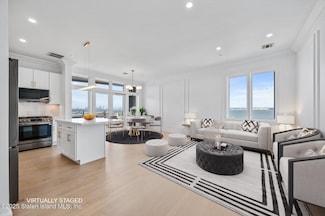 90 Bay Street Landing Unit 6L, Staten Island, NY 10301