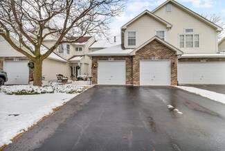 3012 Kentshire Cir, Naperville, IL 60564