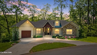 3487 Summit Trails Dr, Sevierville, TN 37862