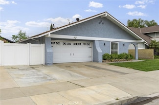 805 W Brentwood Ave, Orange, CA 92865