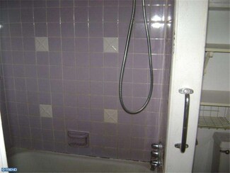 287 3rd St, Trenton, NJ 08611