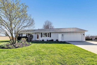 209 Redwood Ln, Francis Creek, WI 54214