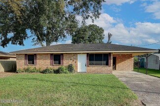 232 Auburn Dr, Carencro, LA 70520