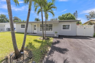 6320 Harding St, Hollywood, FL 33024