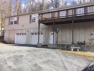 411 7th St, Slatington, PA 18080