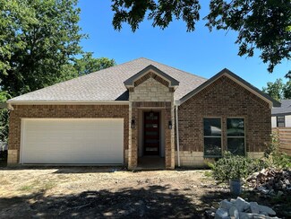 9715 Santa Monica Dr, Fort Worth, TX 76116