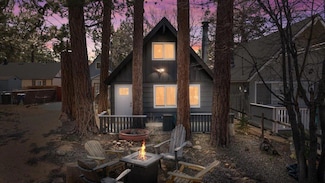 526 Kern Ave, Sugarloaf, CA 92386
