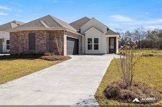10644 Deric Ave, Denham Springs, LA 70726