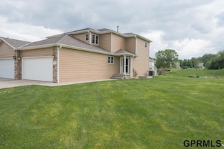 7739 Phares Dr, Lincoln, NE 68516