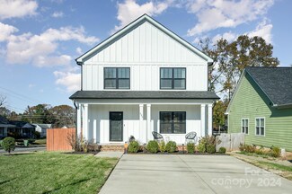 305 Piedmont Ave, Mount Holly, NC 28120