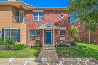324 Forest Dr, College Station, TX 77840