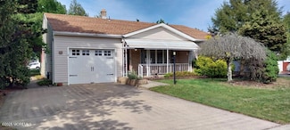 49 Westport Dr, Toms River, NJ 08757