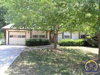 1141 Elvira St, Auburn, KS 66402