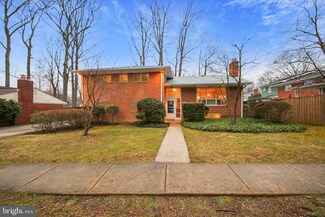 6403 Tulsa Ln, Bethesda, MD 20817