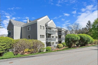 30 Ledgewood Hills Dr Unit 106, Nashua, NH 03062