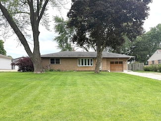 1417 S College Ave, Dixon, IL 61021