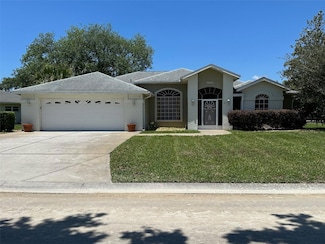 9685 Southern Belle Dr, Weeki Wachee, FL 34613