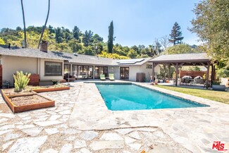 16811 Escalon Dr, Encino, CA 91436
