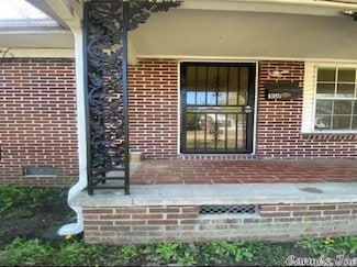816 & 816 1/2 W 14th Ave, Pine Bluff, AR 71601