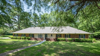 503 Colonial Cir, Starkville, MS 39759