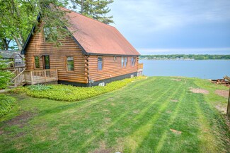 71 Hubbard Woods, Muskegon, MI 49442