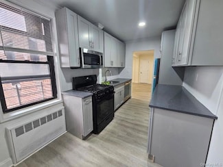 150-11 72 Rd Unit 4D, Kew Garden Hills, NY 11367