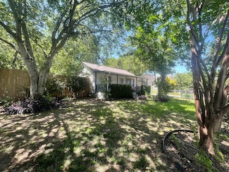611 Crestside Dr, Duncanville, TX 75137