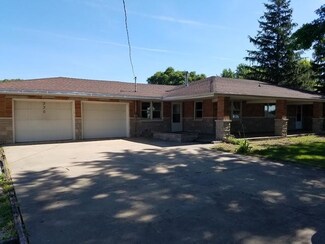 330 E Rice St, South Wilmington, IL 60474