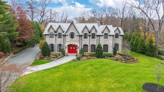 9 Beechtree Ln, Essex Fells, NJ 07021