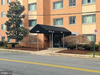 1200 Arlington Unit 505, Arlington, VA 22202