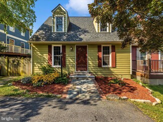 10805 Lake Square Ct, New Market, MD 21774